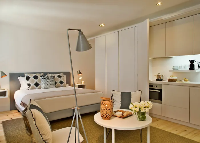 Lisbon Five Stars Apartments Combro 77