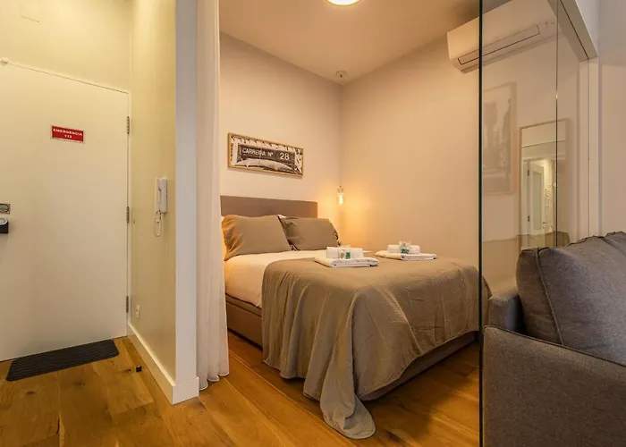 Upscale & Trendy Flat In The Center