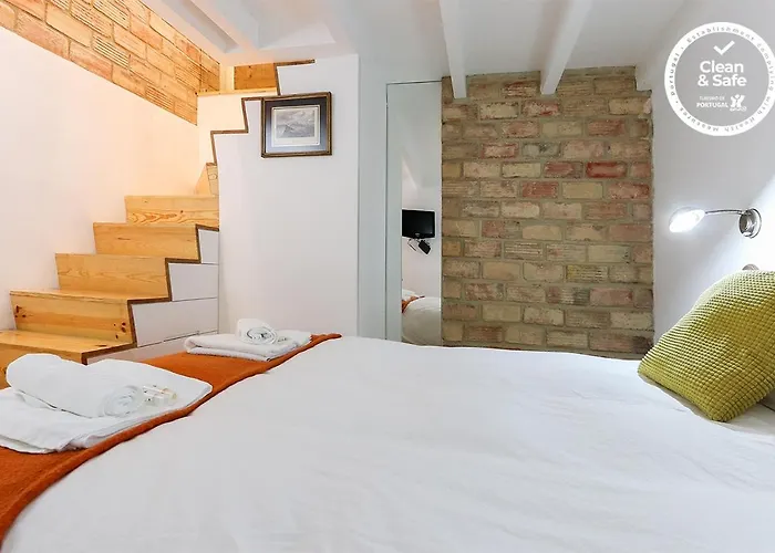 Bairro Alto Duplex By Homing