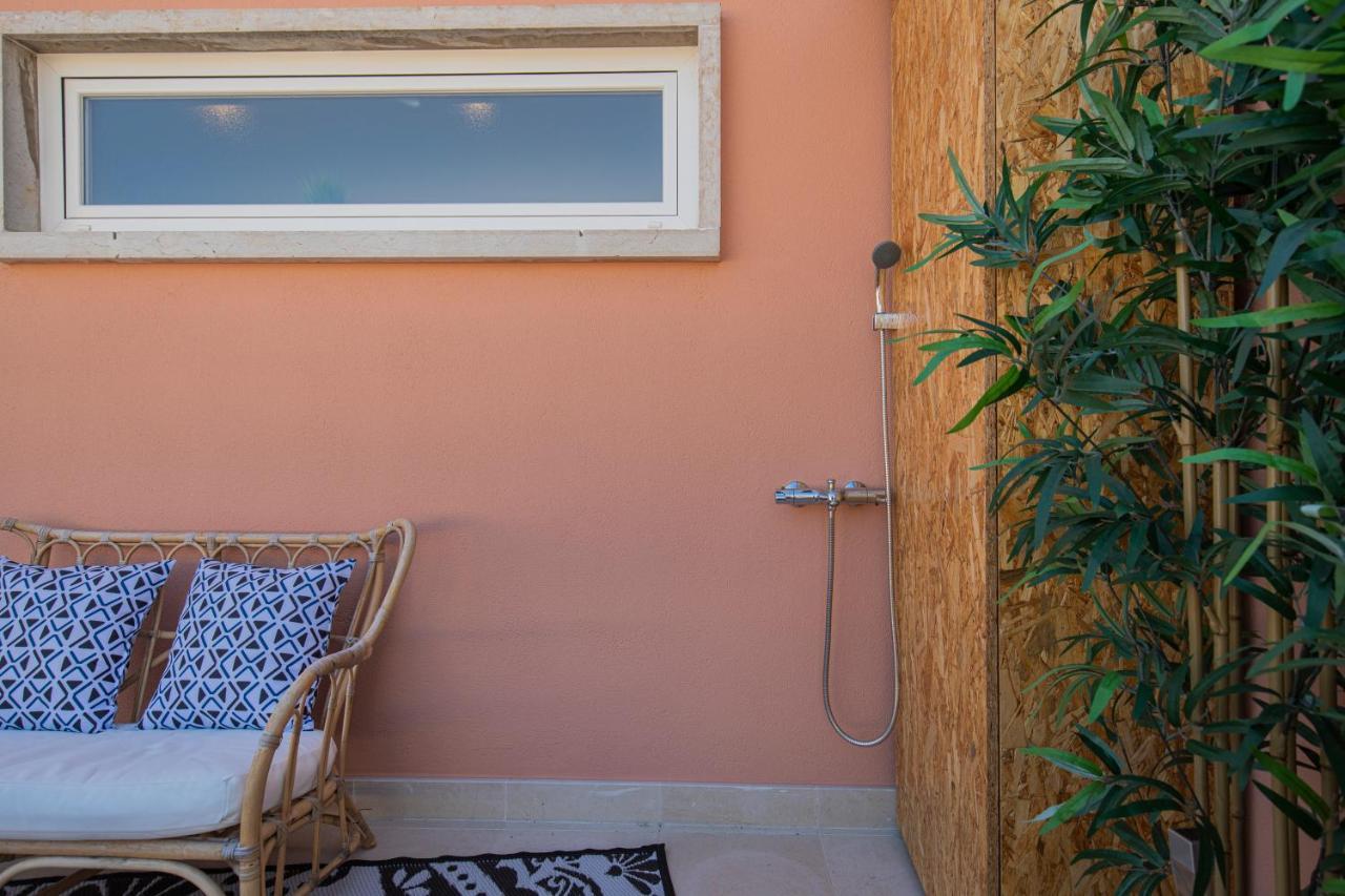 Lovelystay - Sunny 1bdr W/terrace Appartement *