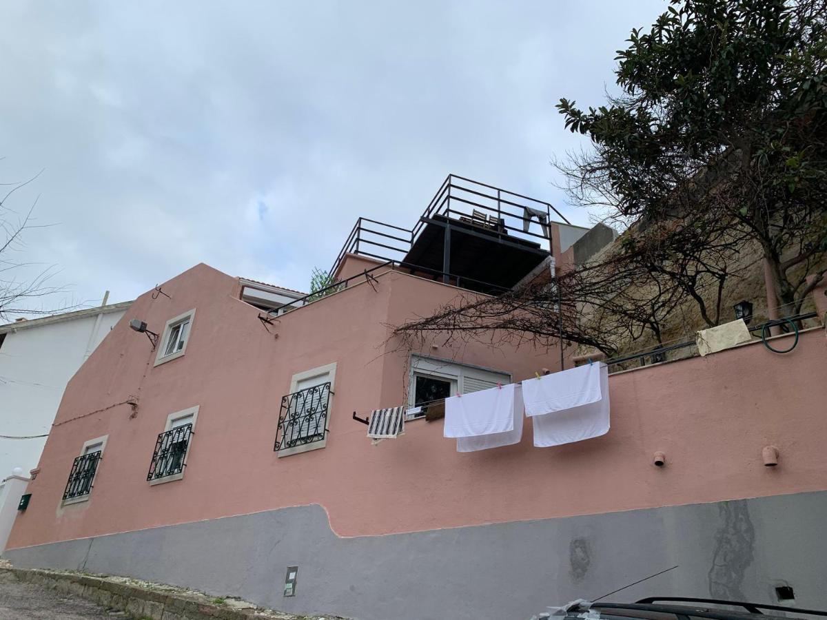 Ensoleille Avec Terrasse Proche D'amoreiras * Lissabon