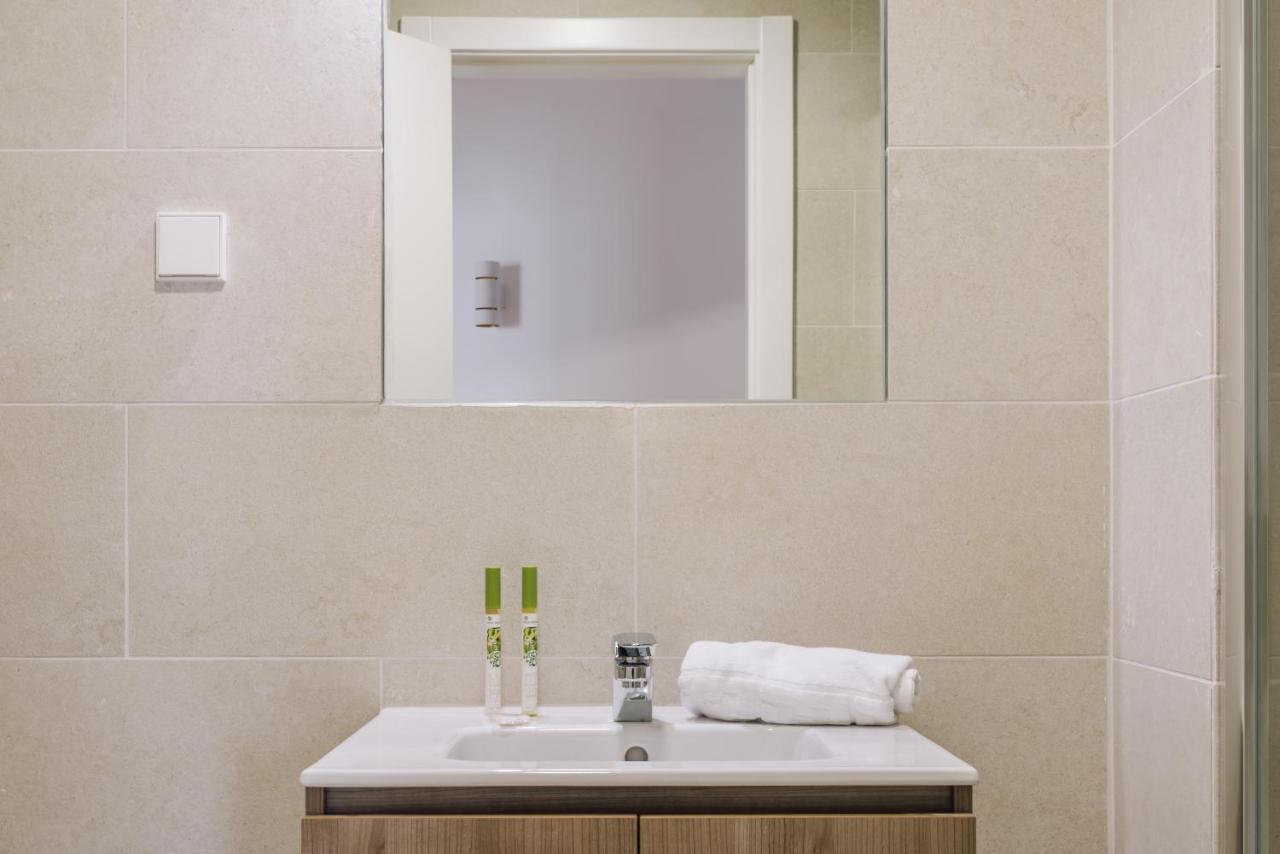 Apartment Stays Martim Moniz Lisbon