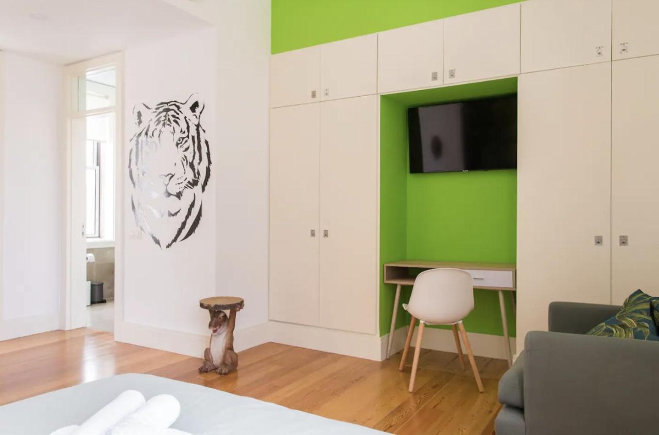 Beautiful 3-story House In Chiado With A 40m² Private Terrace Apartment