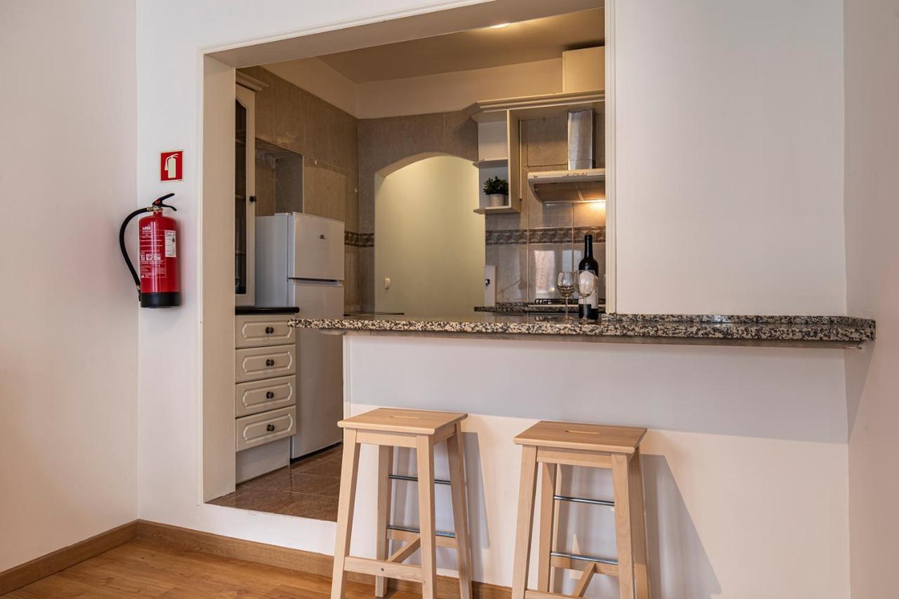3 Bedroom Near Av. Liberdade Apartment Lissabon