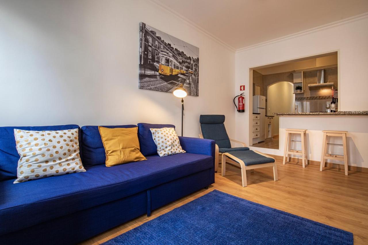 3 Bedroom Near Av. Liberdade Apartment