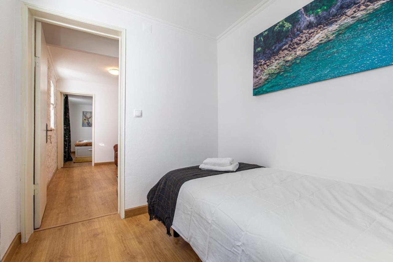 3 Bedroom Near Av. Liberdade * Lissabon