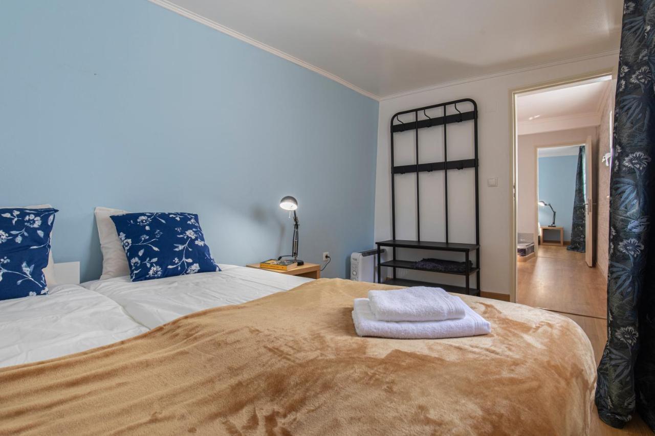 Apartment 3 Bedroom Near Av. Liberdade