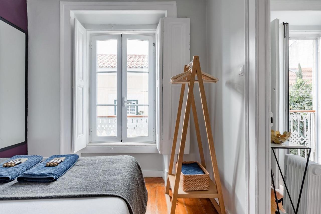 Avenida Da Liberdade Area, Bright And Newly Renovated 2 Bedroom Apartment, Historical Center Lissabon
