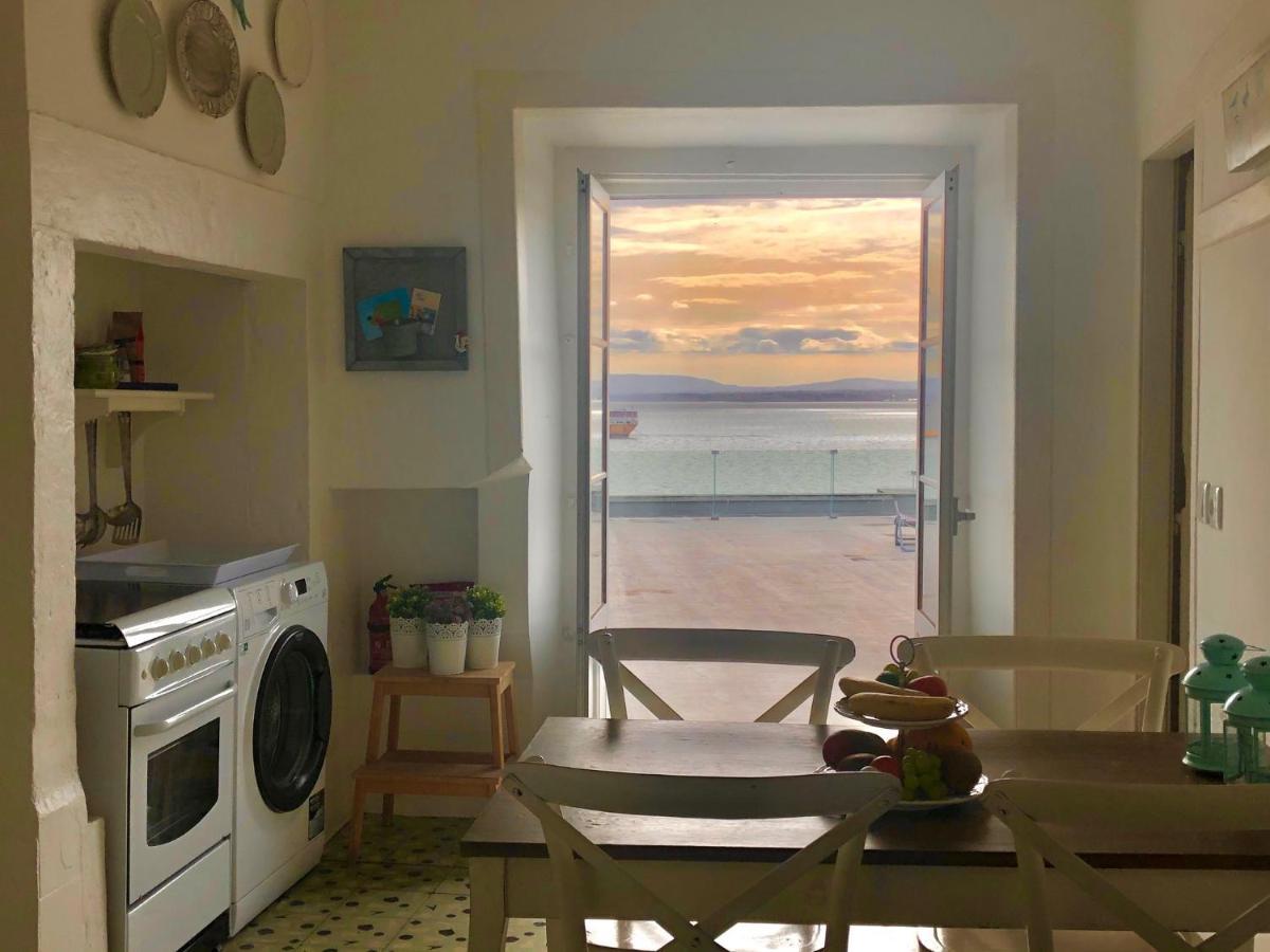 Appartement Charming In Alfama With River View!