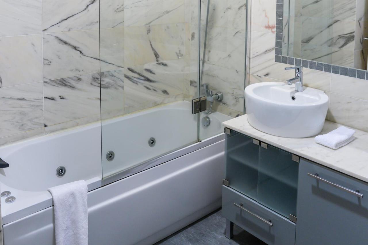 Near Marques Pombal Square Appartement Lissabon