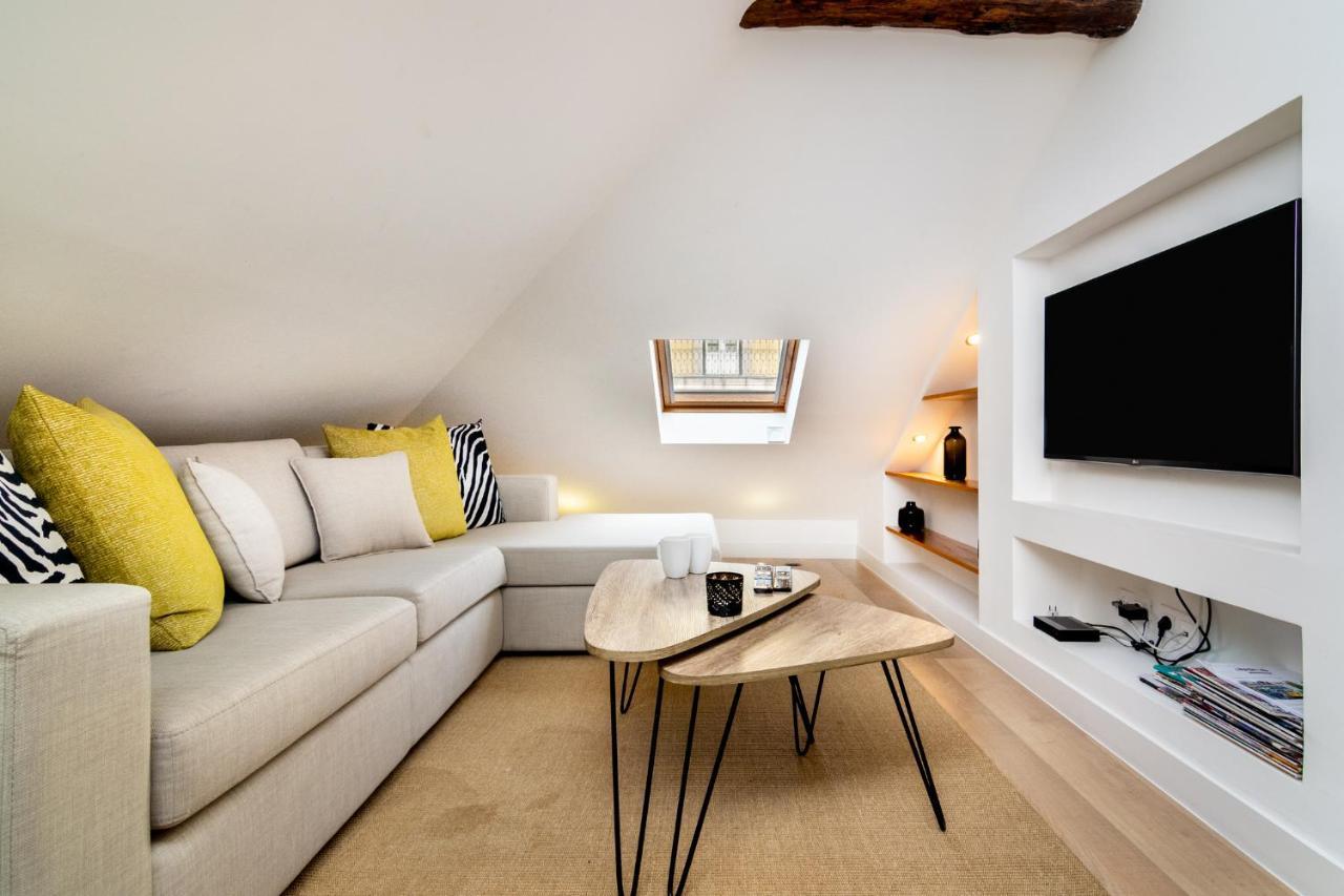 Whome | Madalena Downtown Luxury Duplex Apartment Lissabon