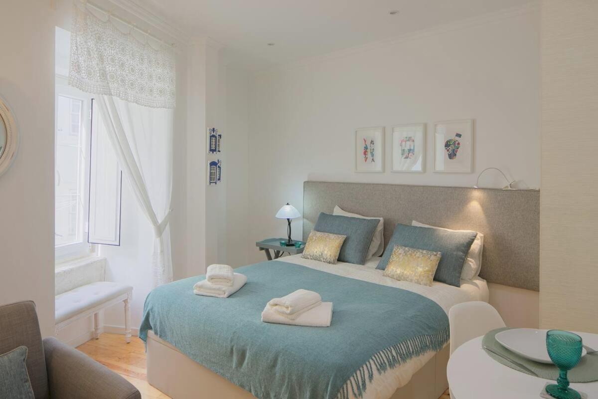 Central Turquoise Studio Lisboa