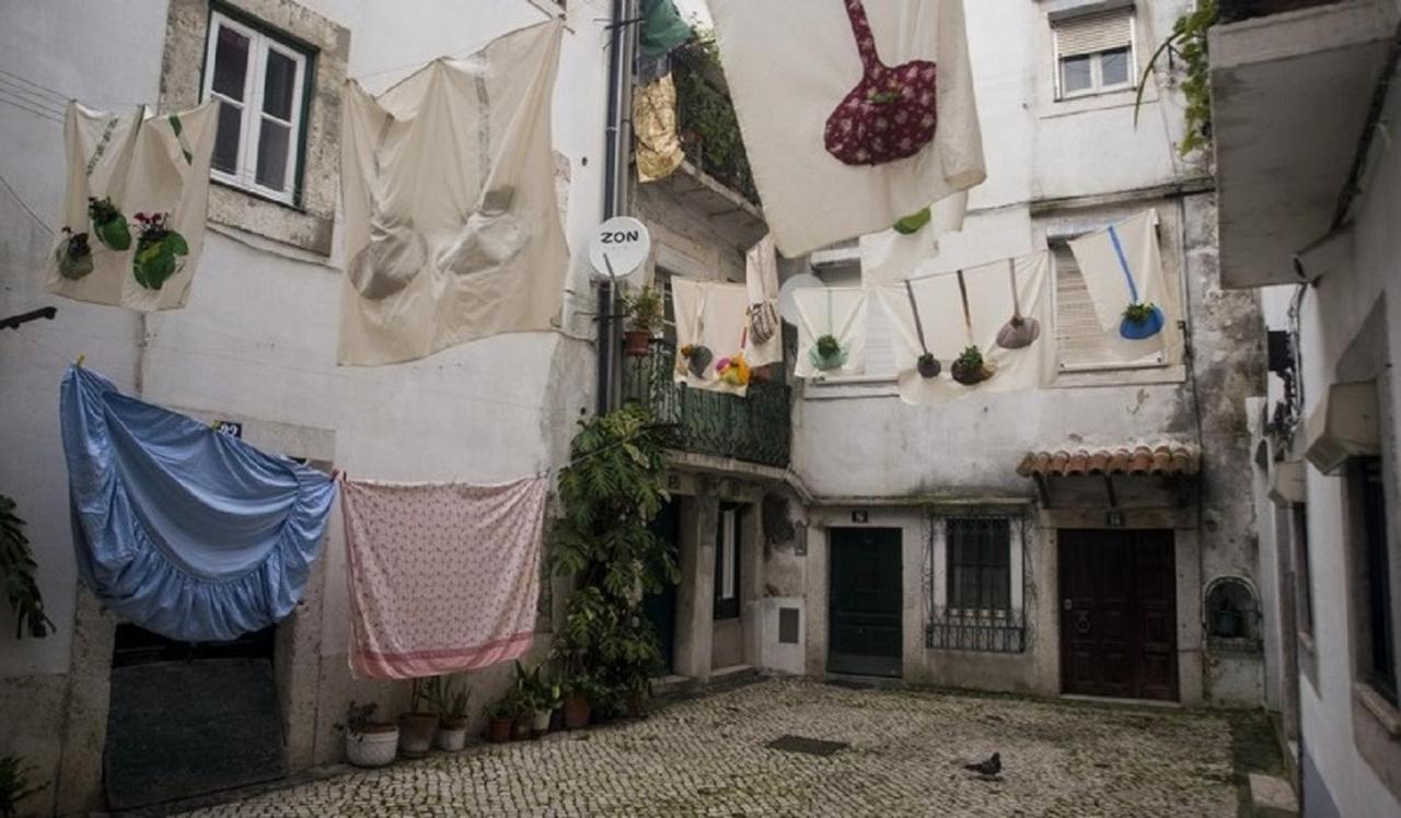 Best Terrace River View Apt In Alfama * Lissabon