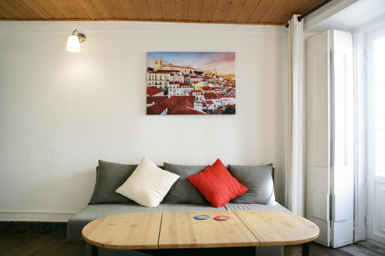 Chiado/Carmo Apartment *