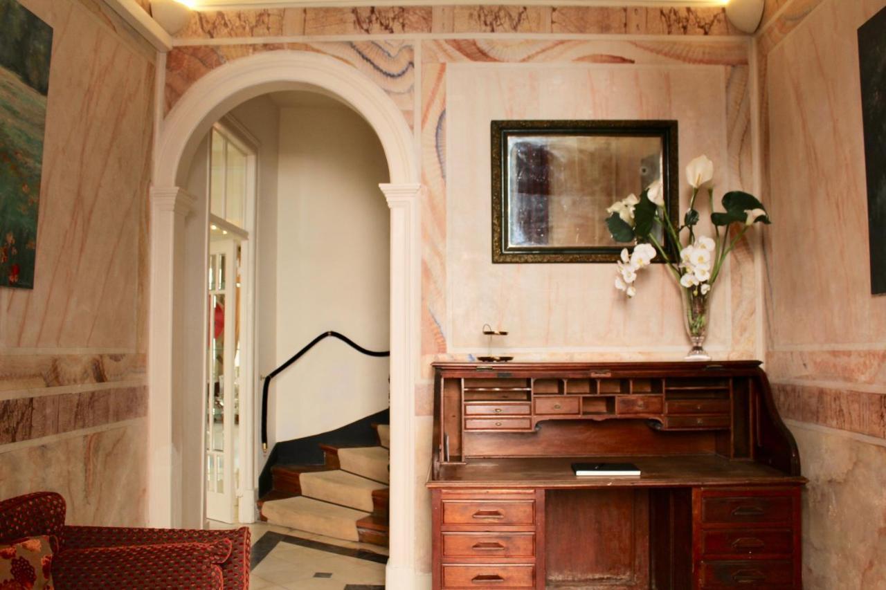 Ferienhaus Garden Mansion In Historic Center By Lovelystay