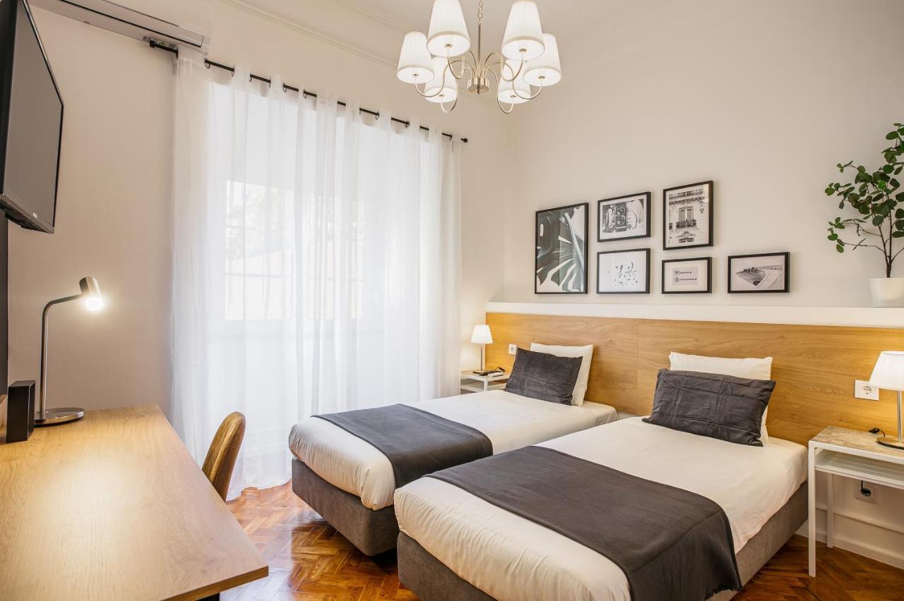 Apartment Home Out Rooms & Apartments *