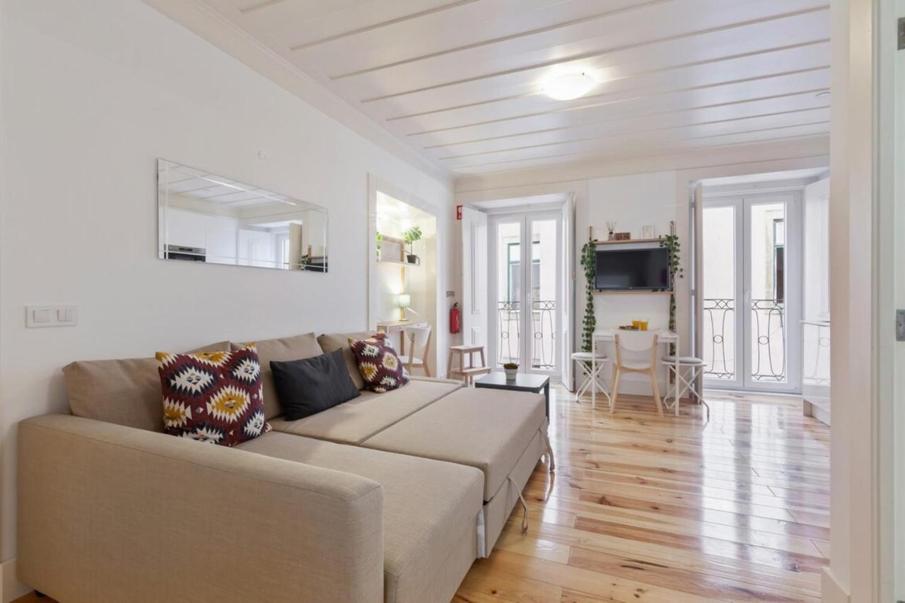 Modern 1bed Apt,sleeps4 Nr Av Almirante Reis Appartement