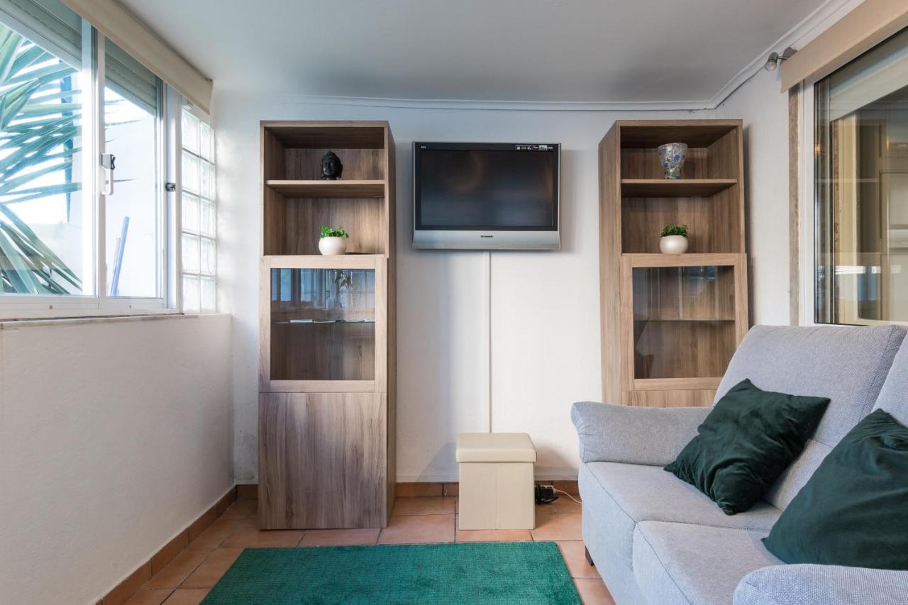 Portucale ! 3 Bedroom With Private Terrace Apartment *