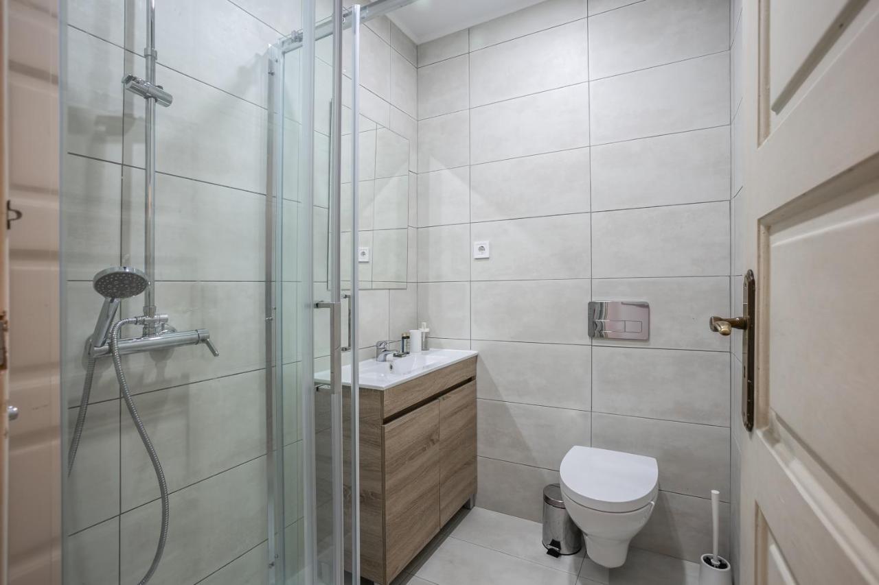 Apartment Hip And Spacious Tm Flat In Areeiro Lissabon