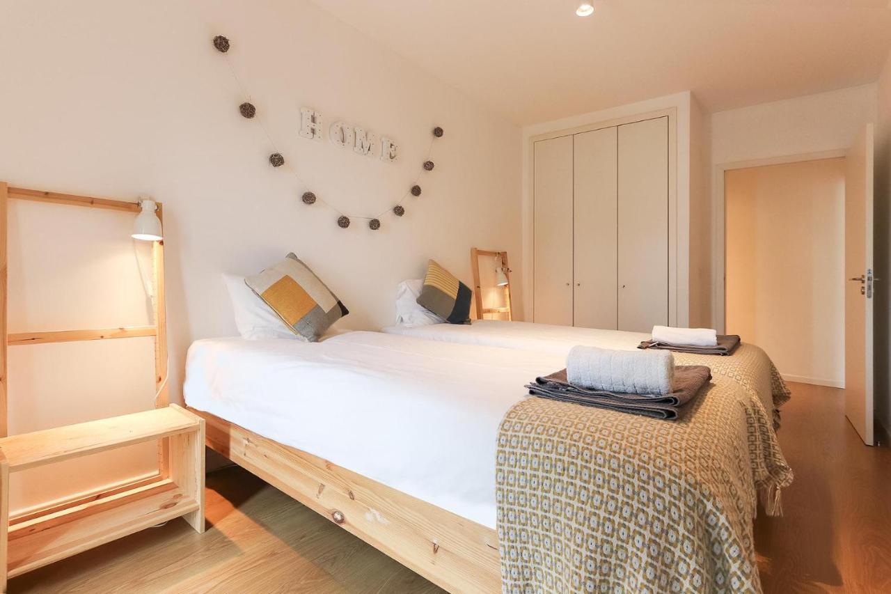 Modern & Bright Avenidas Novas By Homing Lissabon