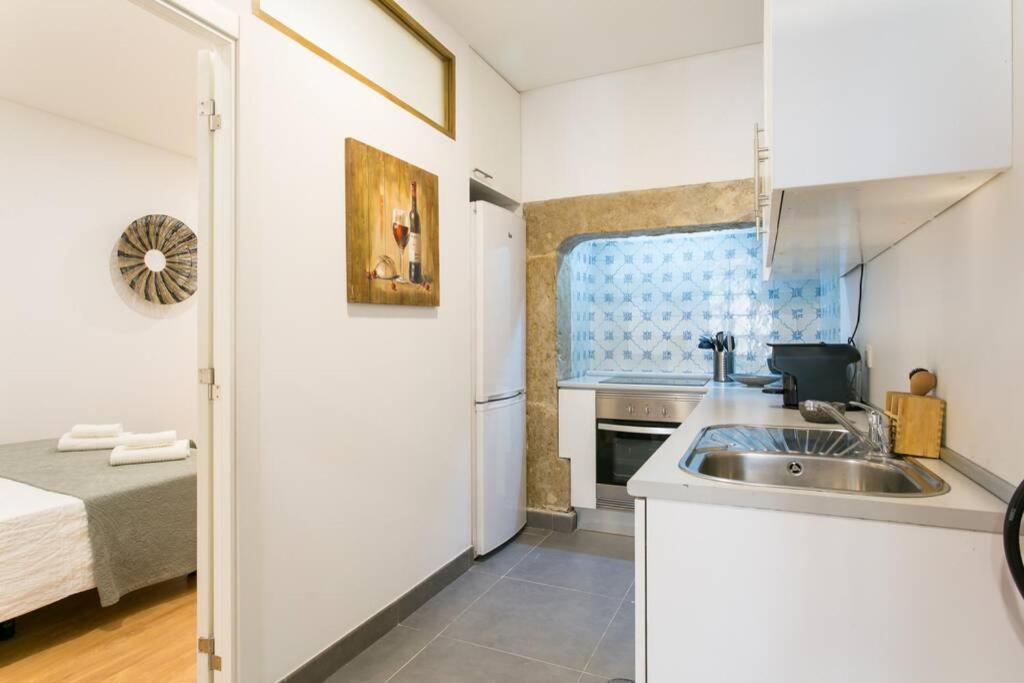 Jp39 - Baixa 18th Century Tiles With 2 Bdr! Appartement *