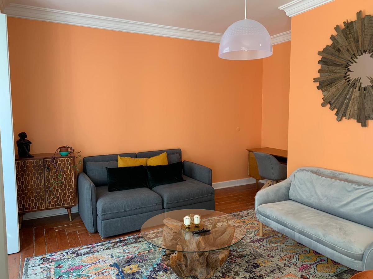 Apartment Spacious 1 Bedroom With A Parking Spot In Chiado Lissabon