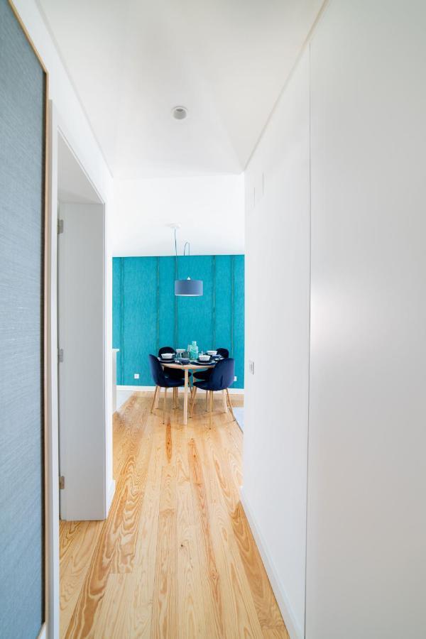 Blue By The River 2 - Elegant Two-bedroom In Santos Apartment