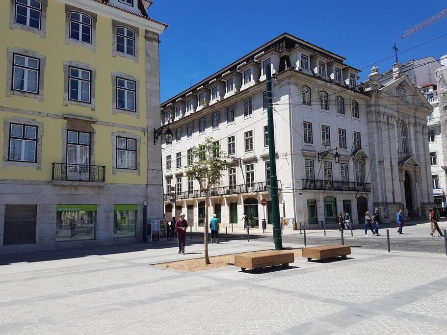Cais Do Sodre - Nearby Pink Street, Time Out Market By Ld Lisboa