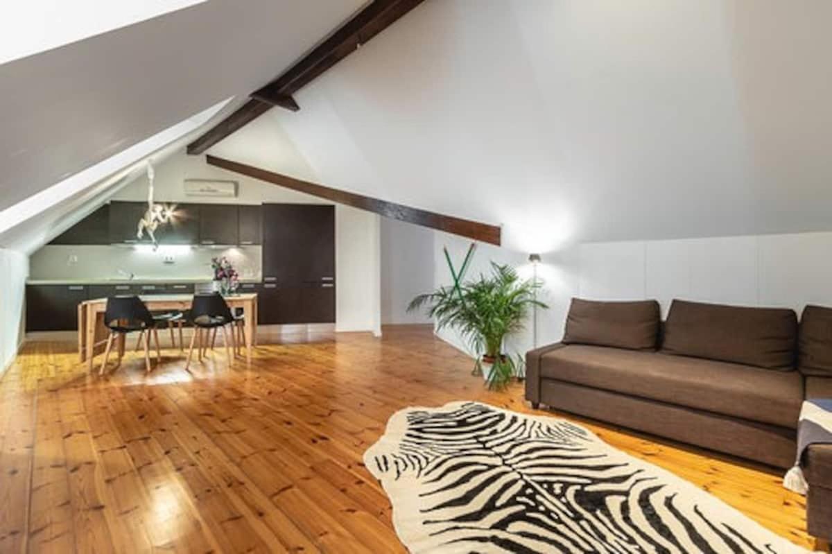 Appartement Downtown - Chiado & Me 2 *