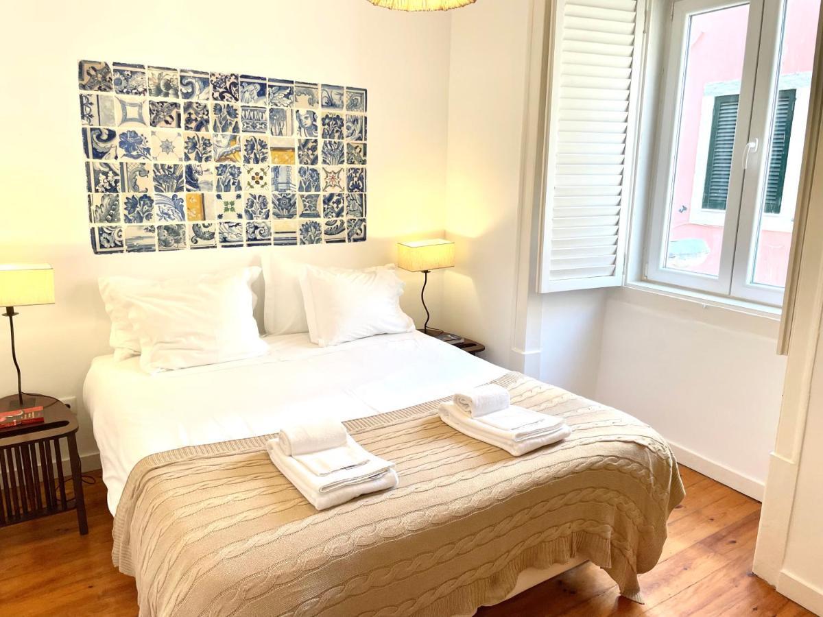 Bright And Spacious Three Bedroom In The Heart Of Appartement Lissabon