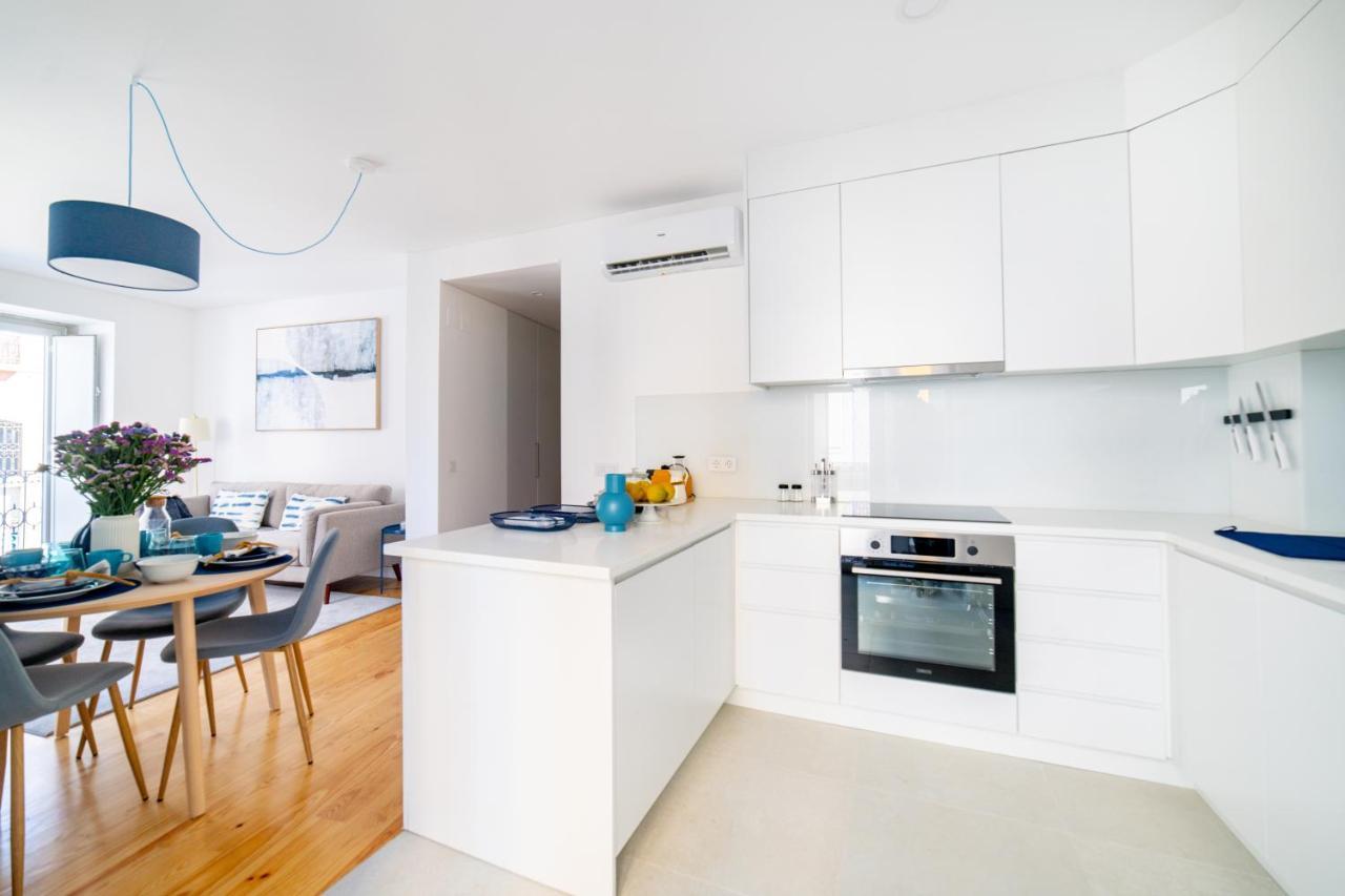Blue By The River 2 - Elegant Two-bedroom In Santos Apartment *