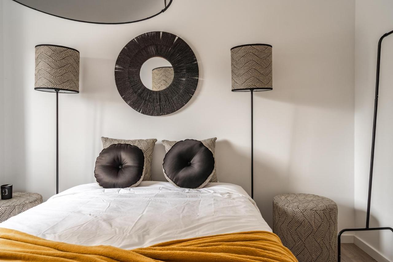 Apartment Akicity Penha Ebony