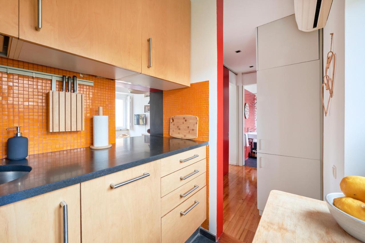 Sunny Renovated With Ac, By Timecooler * Lisboa