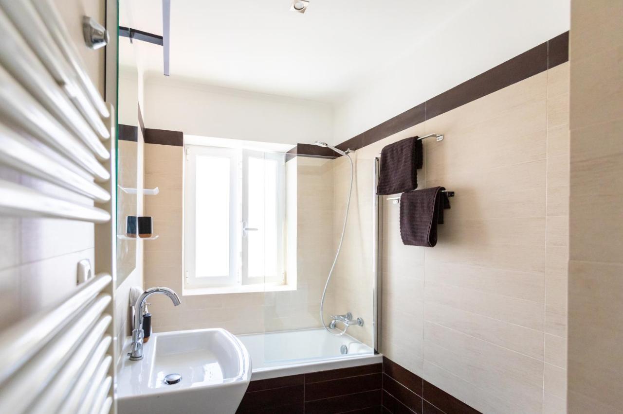 Ambassador River Shower Appartement Lissabon