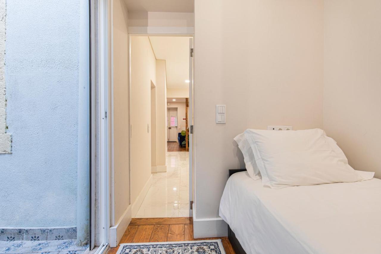 Appartement Cozy & Lovely W/ Patio By Lovelystay Lissabon