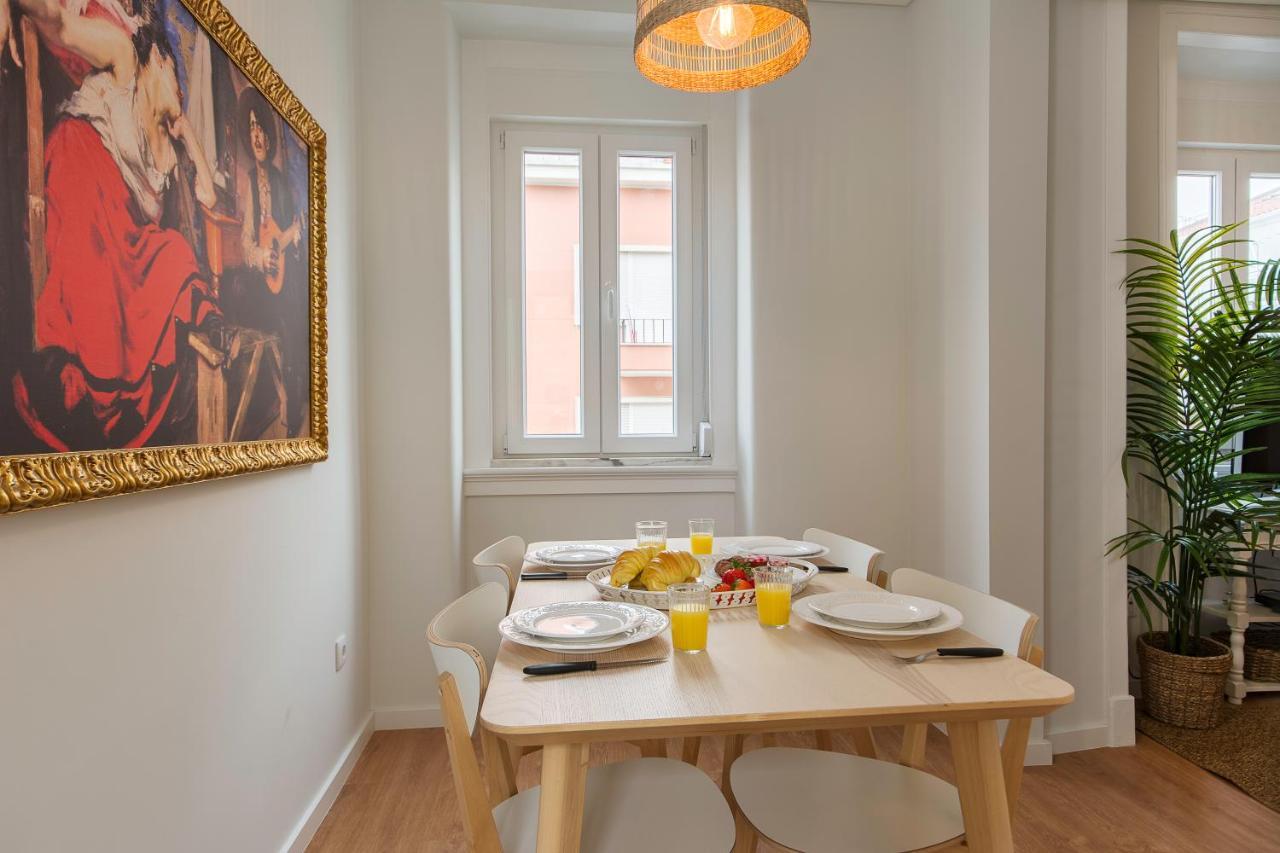 Charming For A Great In Apartment