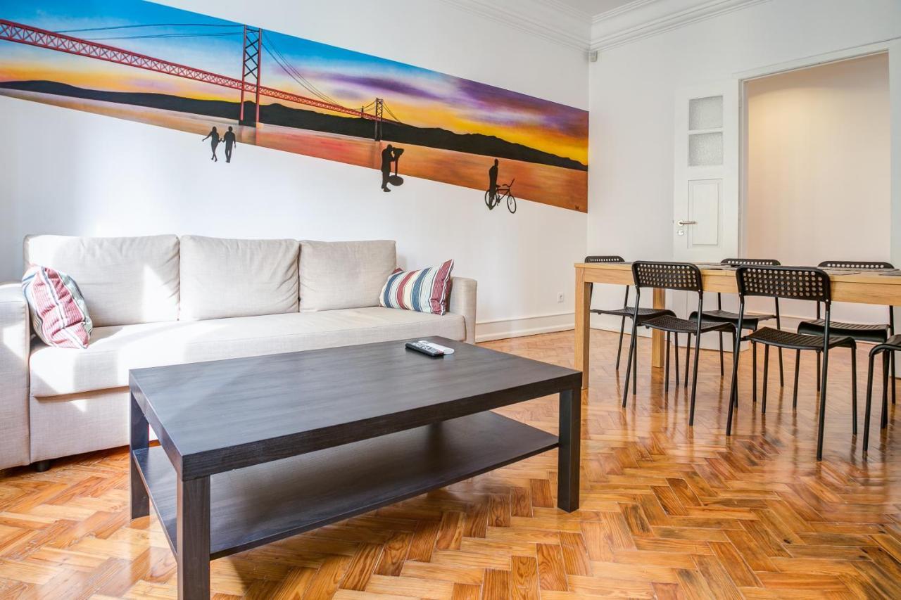 Home Out Rooms & Apartments *