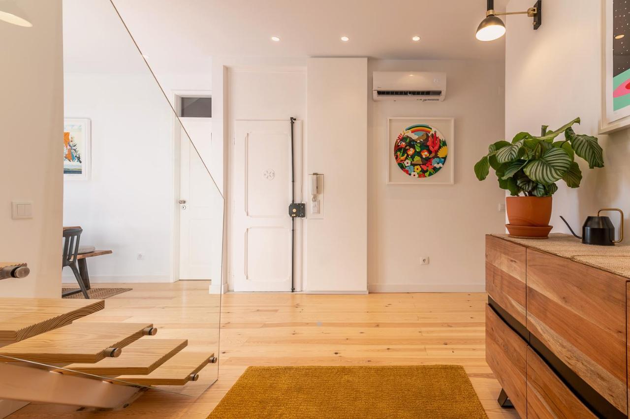 Angelina Vidal Duplex With Terrace Lissabon