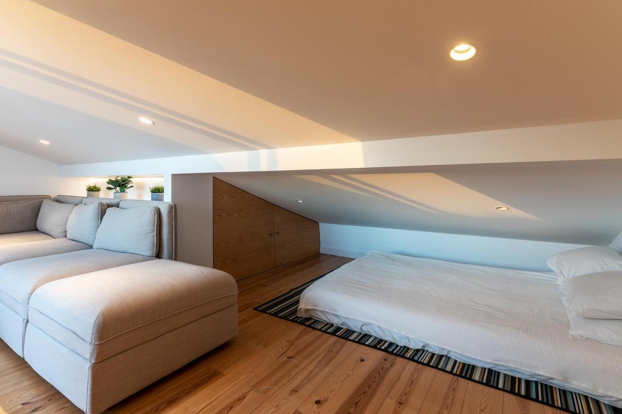 Angelina Vidal Duplex With Terrace Lissabon
