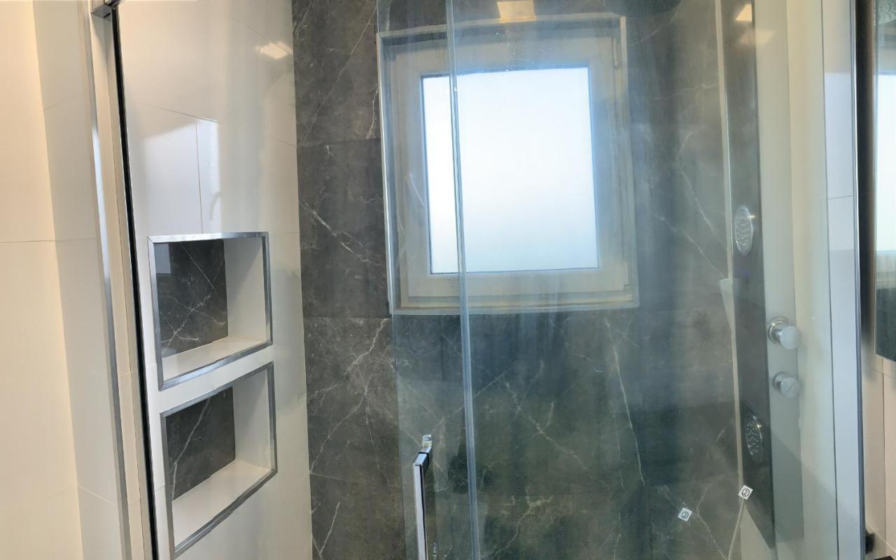 Great New Flat Close To Alameda Appartement *