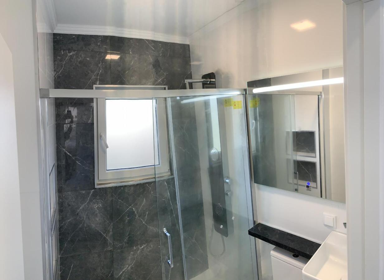 Great New Flat Close To Alameda Lissabon