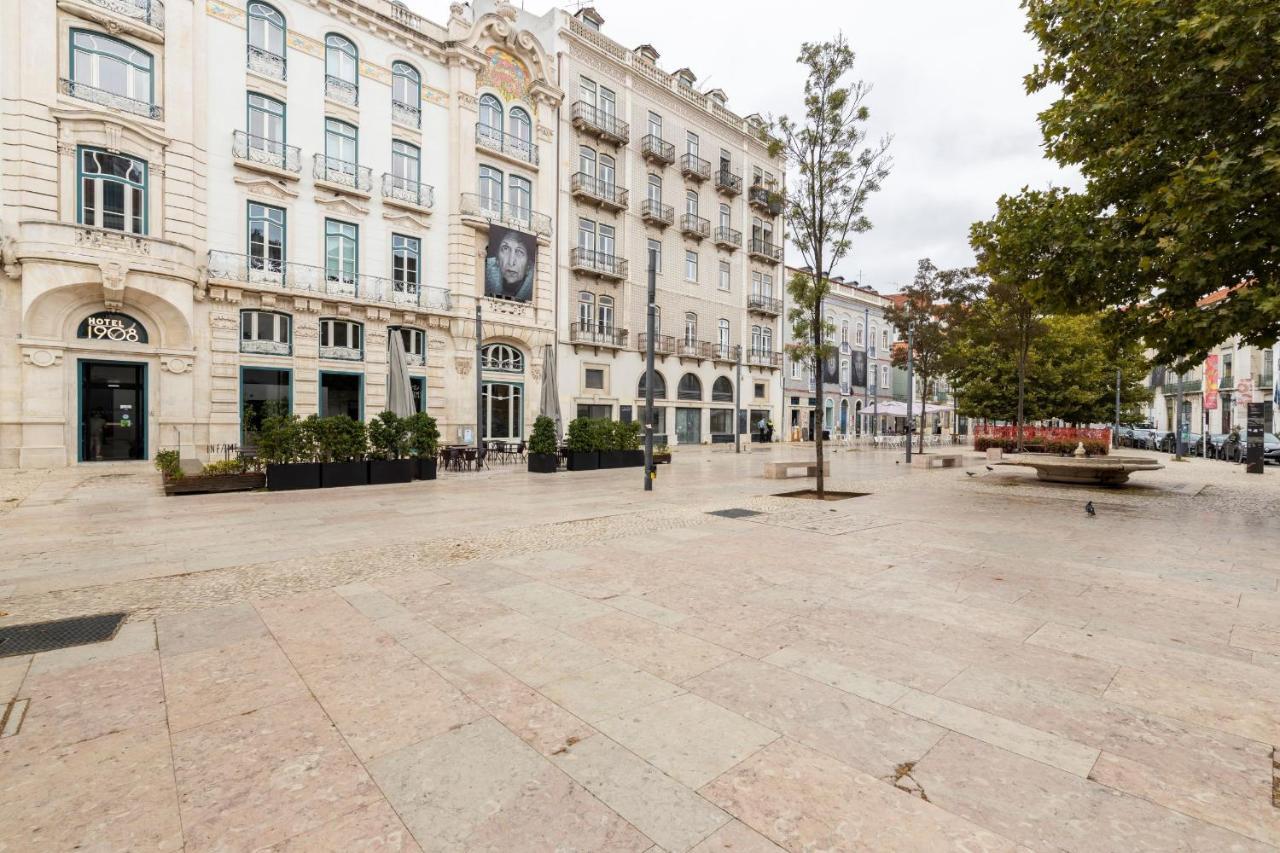 Appartement Majestic W/ Patio By Lovelystay *