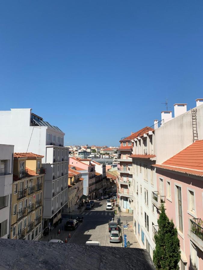 Charming In Principle Real * Lissabon