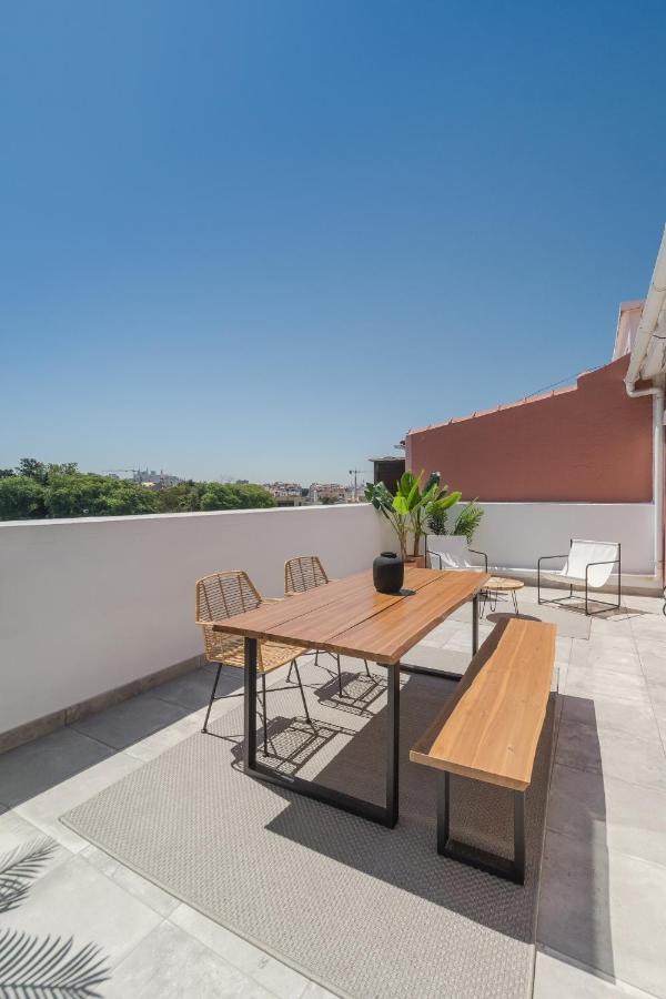 Casa Boma - Lighting With Private Balcony - Campolide I Apartment