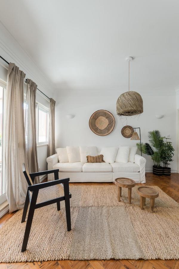 Casa Boma - Lighting With Private Balcony - Campolide I Lissabon