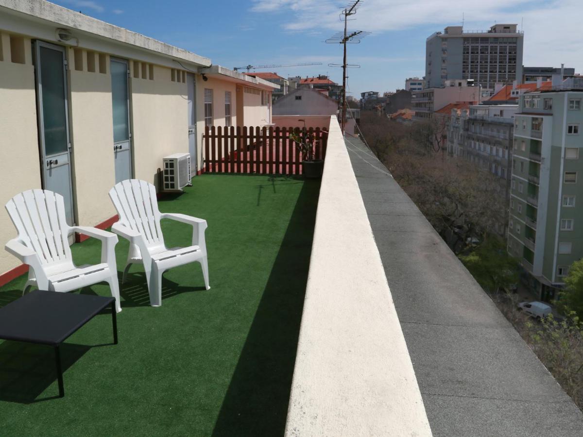 Casa Encantada - Elias *