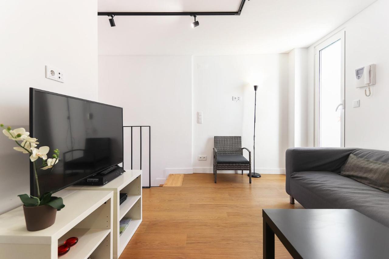 Alcantara Terrace By Homing Appartement