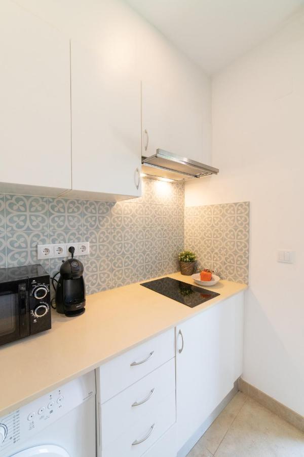 Hill House - No. 599d * Lisbon
