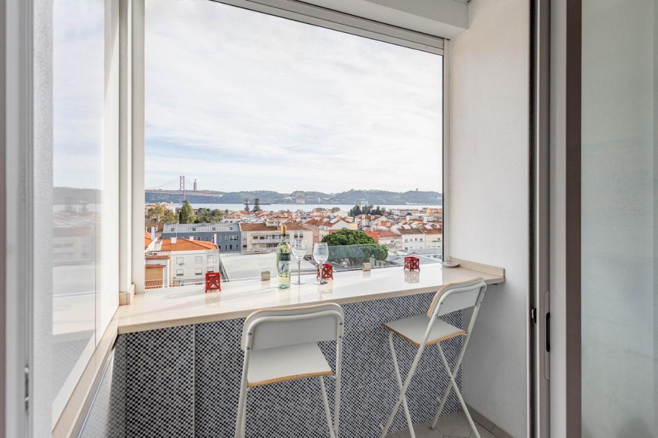 Tejo River View Nearby Belem Apartment