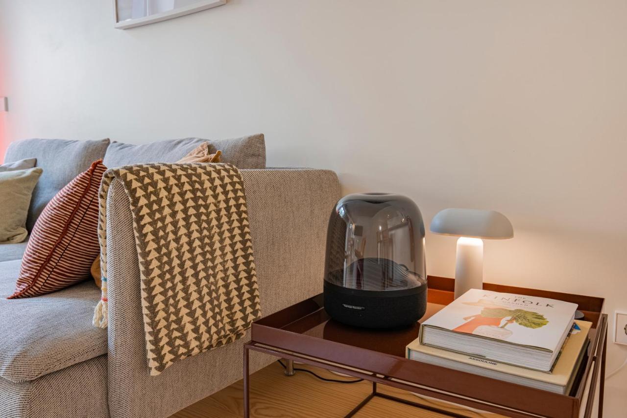 Apartment Deluxe 2bdr W/ Patio By Lovelystay